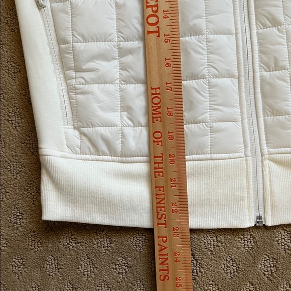 NWOT Old Navy Women's Off White Dynamic Fleece Quilted Jacket - Picture 12 of 12